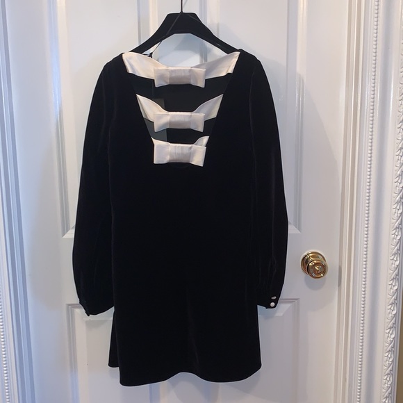 NWT Gucci Velvet Dress with Bow Detail - Picture 1 of 12
